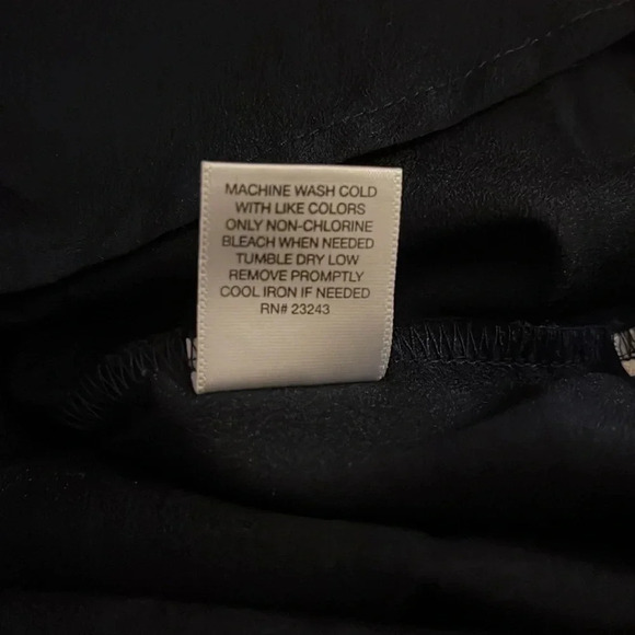 Navy Sleeveless Blouse - Picture 5 of 5